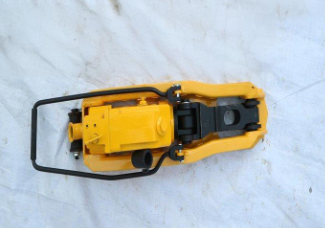 液壓起撥道器2個月維修一次最合適